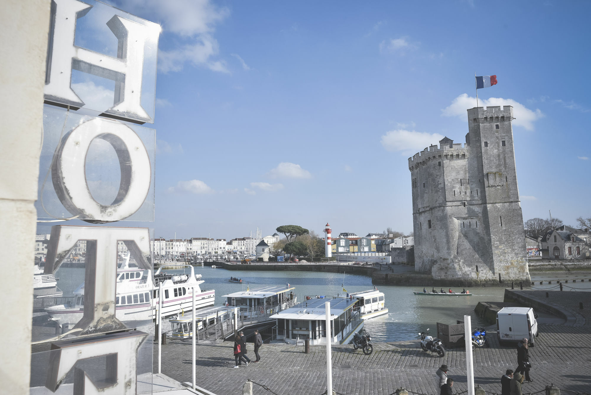 Maisons Du Monde Hotel & Suites - La Rochelle Vieux Port מראה חיצוני תמונה